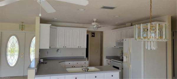 Town & River, 1042 Waterway Dr, Fort Myers, Florida 33919, image 1