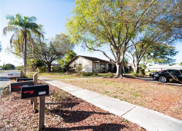 Riverdale Shores, 15592 Riverwood Ln, Fort Myers, Florida 33905, image 1