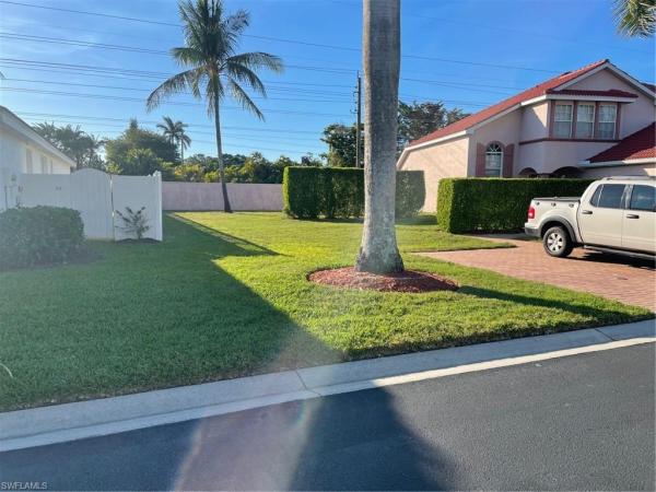 Moon Lake, 1105 Jardin Dr, Naples, Florida 34104, image 1