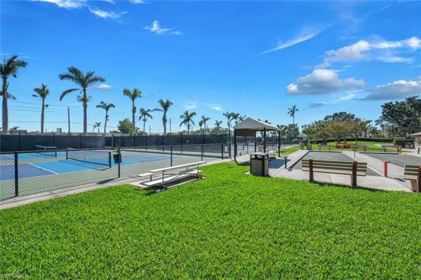 Mariners Cove Village, 9500 Mariners Cove Ln, Fort Myers, Florida 33919, image 1
