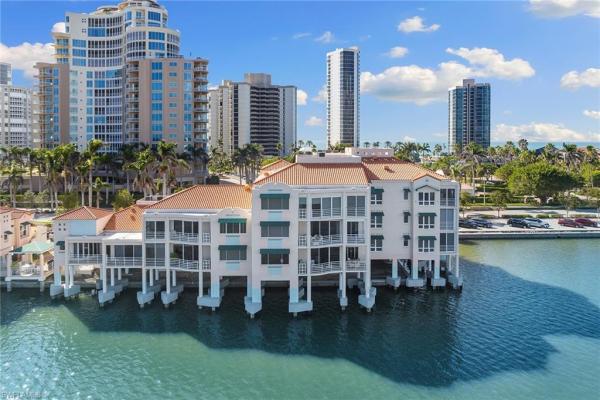 Tropics At Park Shore, 4560 N Gulf Shore Blvd #3-243, Naples, Florida 34103, image 1