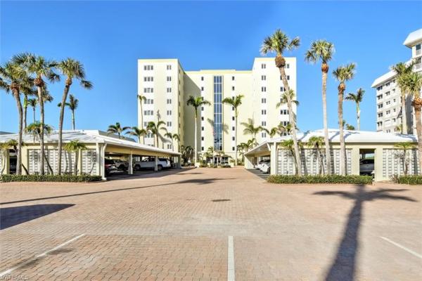 Jamaica Towers, 2885 N Gulf Shore Blvd #401, Naples, Florida 34103, image 1