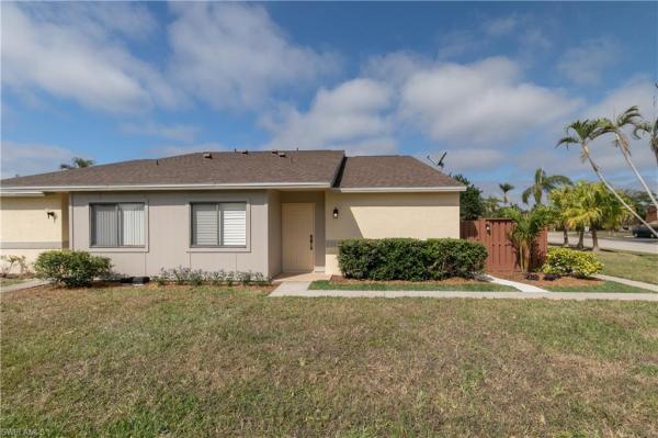 The Village Of Cedarbend, 5268 Cedarbend Dr #2, Fort Myers, Florida 33919, image 1