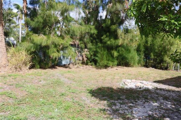 Heitmans, 9991 Connecticut St, Bonita Springs, Florida 34135, image 1