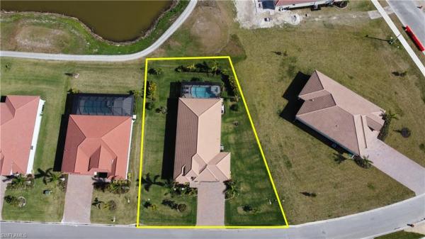 Royal Palm Golf Estates, 18709 Lake Hammock Dr, Naples, Florida 34114, image 1