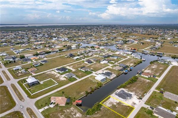 Cape Coral Residential, 1212 32nd Pl, Cape Coral, Florida 33993, image 1