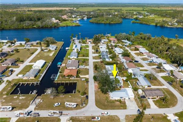 Waterway Shores, 2040 Clarke Ave, Fort Myers, Florida 33905, image 1