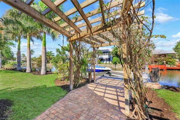 Gulf Shores, 2631 Shoreview Dr, Naples, Florida 34112, image 1