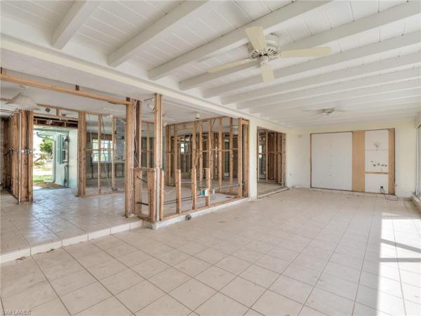 Glenview, 230 Randy Ln, Fort Myers Beach, Florida 33931, image 2