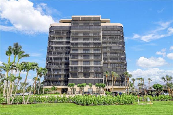 Vanderbilt Yacht & Racquet Club At Vanderbilt Beach, 11030 Gulf Shore Dr #304, Naples, Florida 34108, image 1