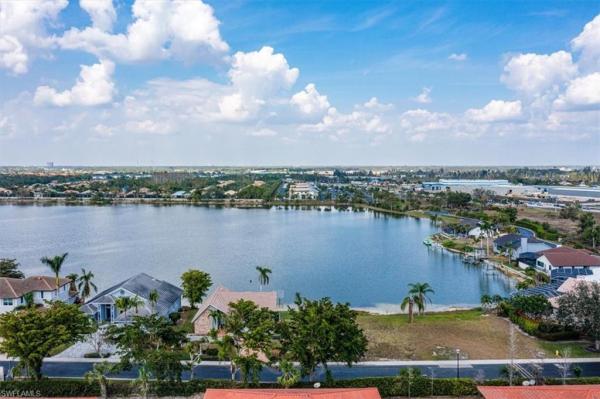 Gulf Hideaway, 5220 Park Rd #4, Fort Myers, Florida 33908, image 1