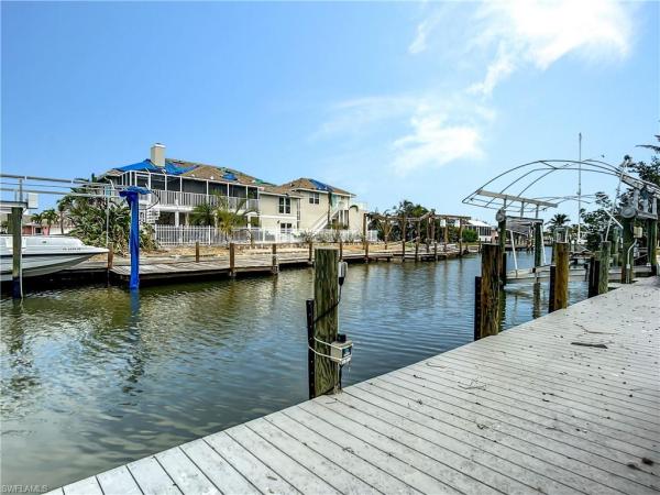 Shell Mound Park, 391 Washington Ct, Fort Myers Beach, Florida 33931, image 1