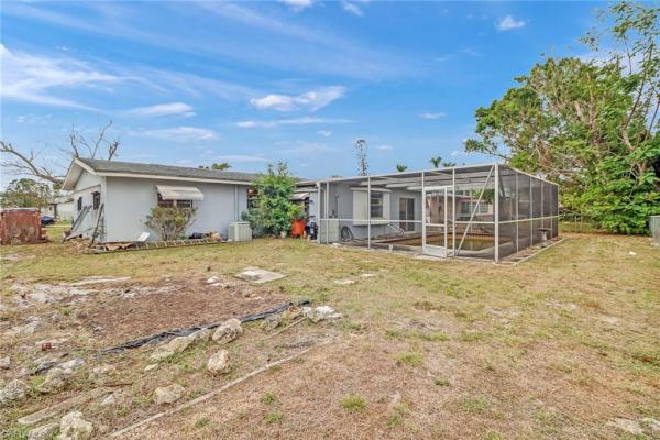 Rainbow Groves, 4135 Manning Ave, Fort Myers, Florida 33916, image 1