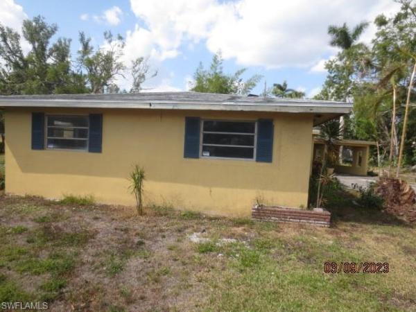 Rainbow Groves, 350 Van Buren St, Fort Myers, Florida 33916, image 1