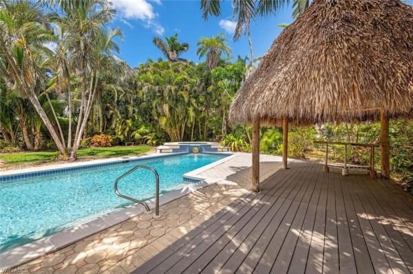 The Moorings, 531 Springline Dr, Naples, Florida 34102, image 1