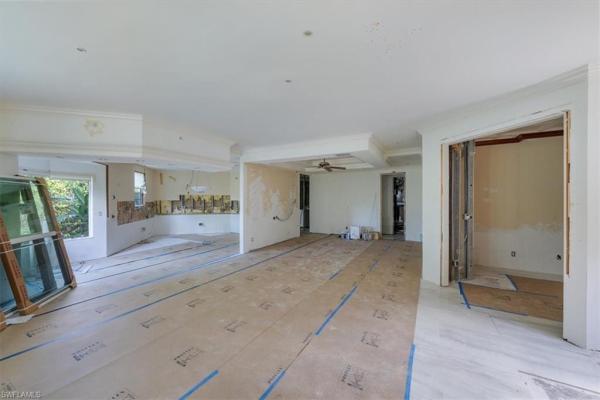 The Colonade At Park Shore, 125 Colonade Cir, Naples, Florida 34103, image 1