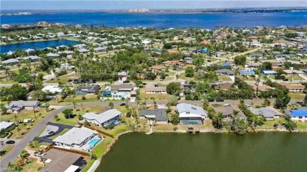 Candlewood Lake Estates, 15685 Candle Dr, Fort Myers, Florida 33908, image 1