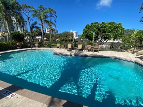 Wiggins Bay Villas, 686 Wiggins Bay Dr #3-3L, Naples, Florida 34110, image 1
