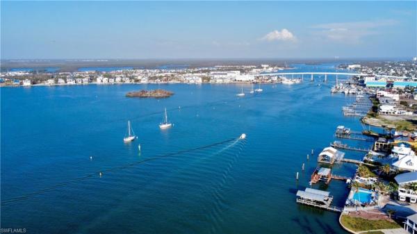 Islands End, 457 Estero Blvd, Fort Myers Beach, Florida 33931, image 1