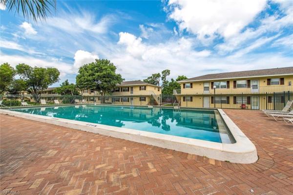 Poinciana, 3325 N Airport Rd #M-3, Naples, Florida 34105, image 2