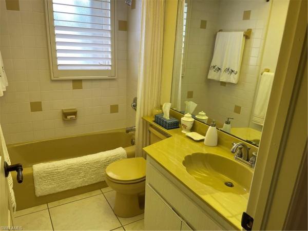 Town & River, 913 Town And River Dr, Fort Myers, Florida 33919, image 1