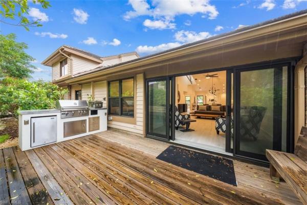 Villas Of Park Shore, 4014 Crayton Rd #B-4, Naples, Florida 34103, image 1
