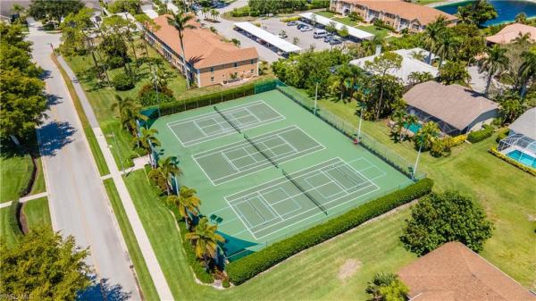 Royal Villas, 1745 Royal Cir #1702, Naples, Florida 34112, image 1