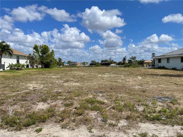 Cape Coral Residential, 315 13th St, Cape Coral, Florida 33990, image 1