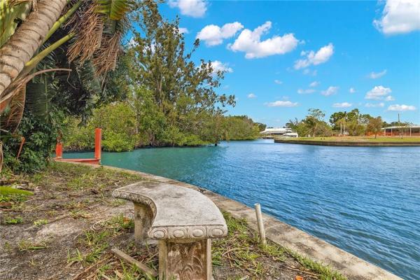 Harbor Estates, 156 North Shore Ave, North Fort Myers, Florida 33917, image 2