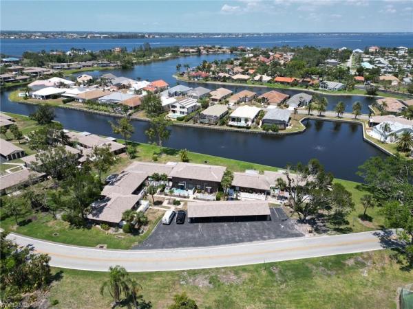 Caloosa Bayview, 4283 Island Cir #3, Fort Myers, Florida 33919, image 1