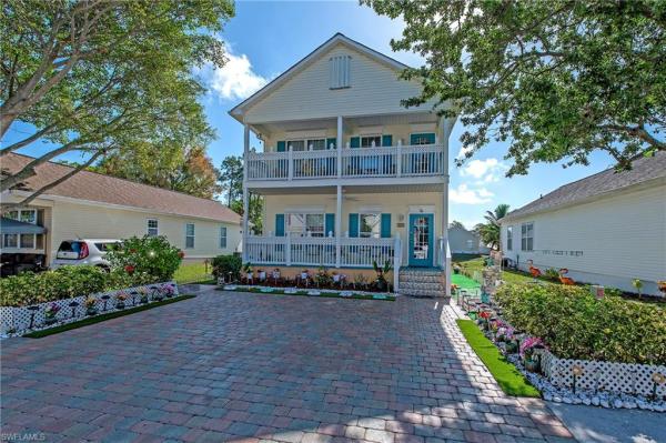 Leawood Lakes, 222 Leawood Cir, Naples, Florida 34104, image 1