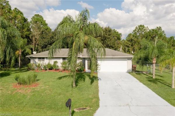 Lehigh Acres Residential, 810 Pine Ave, Lehigh Acres, Florida 33972, image 1