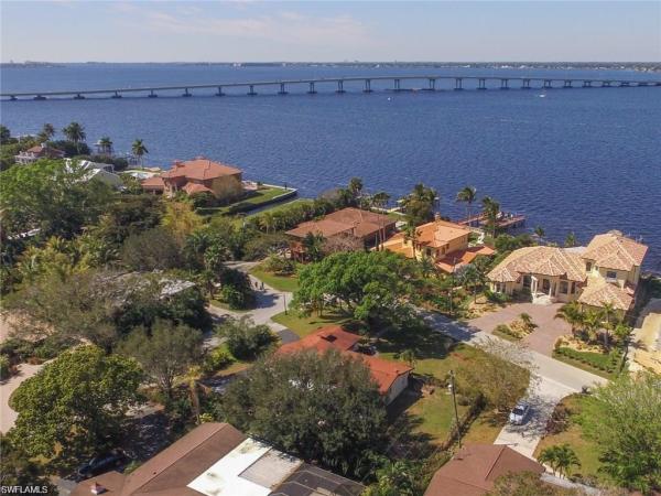 Seminole Estates, 3931 Riverside Dr, Fort Myers, Florida 33901, image 1