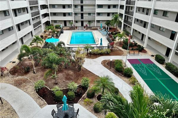 Centre Court, 2121 Collier Ave #412, Fort Myers, Florida 33901, image 1
