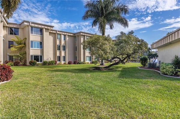 Westchester, 2244 Winkler Ave #302, Fort Myers, Florida 33901, image 1