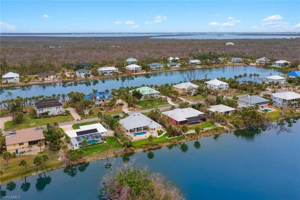 Murex Lakes, 3251 Twin Lakes Ln, Sanibel, Florida 33957, image 1