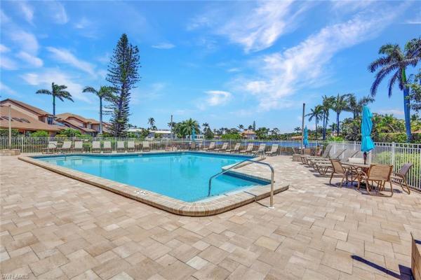 Villas Of Park Shore, 563 Park Shore Dr #G-2, Naples, Florida 34103, image 1