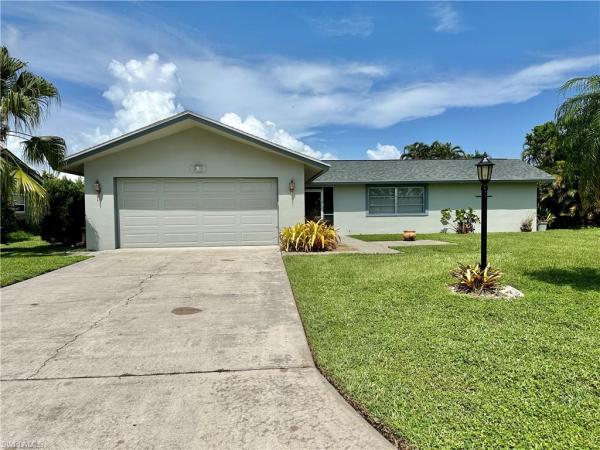 Whiskey Creek Club Estates, 5314 E Shalley Cir, Fort Myers, Florida 33919, image 1