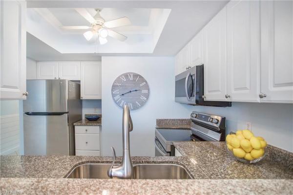 Pointe Royale, 1920 Virginia Ave #102, Fort Myers, Florida 33901, image 2