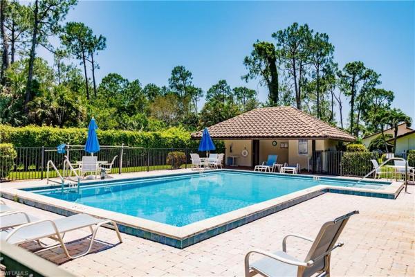 The Villas At Kings Lake, 2118 Buckingham Ln, Naples, Florida 34112, image 1