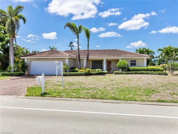 Whiskey Creek Club Estates, 1346 Whiskey Creek Dr, Fort Myers, Florida 33919, image 1