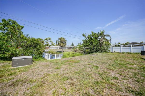Edgewaters Gardens, 1269 Sabal Gardens Dr, North Fort Myers, Florida 33903, image 1