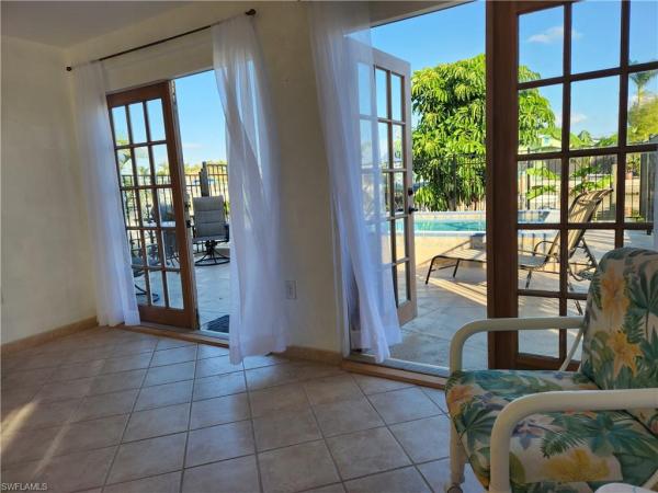 Island Harbors, 2580 Bayshore Dr, Matlacha, Florida 33993, image 1