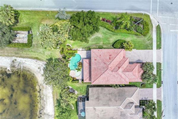 Saturnia Lakes, 1889 Isla De Palma Cir, Naples, Florida 34119, image 1