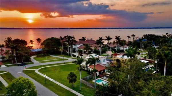 Valencia Terrace, 2861 Valencia Way, Fort Myers, Florida 33901, image 1