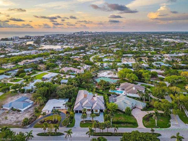 Coquina Sands, 473 Banyan Blvd, Naples, Florida 34102, image 1
