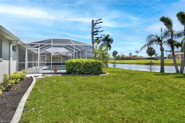Royal Tee Country Club Estates, 11784 Lady Anne Cir, Cape Coral, Florida 33991, image 1