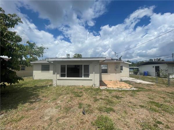 Colonial Terrace, 4271 Lagg Ave, Fort Myers, Florida 33901, image 1