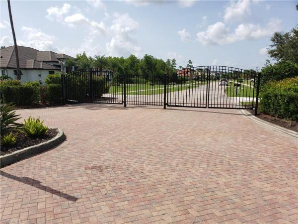 Hidden Pines, 15361 Old Pine Ct, Fort Myers, Florida 33912, image 1