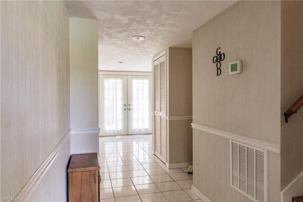 Windjammer Village, 4478 Mainmast Ct, Fort Myers, Florida 33919, image 1